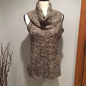 Brown, Black and White Sleeveless Sweater Sz Sm